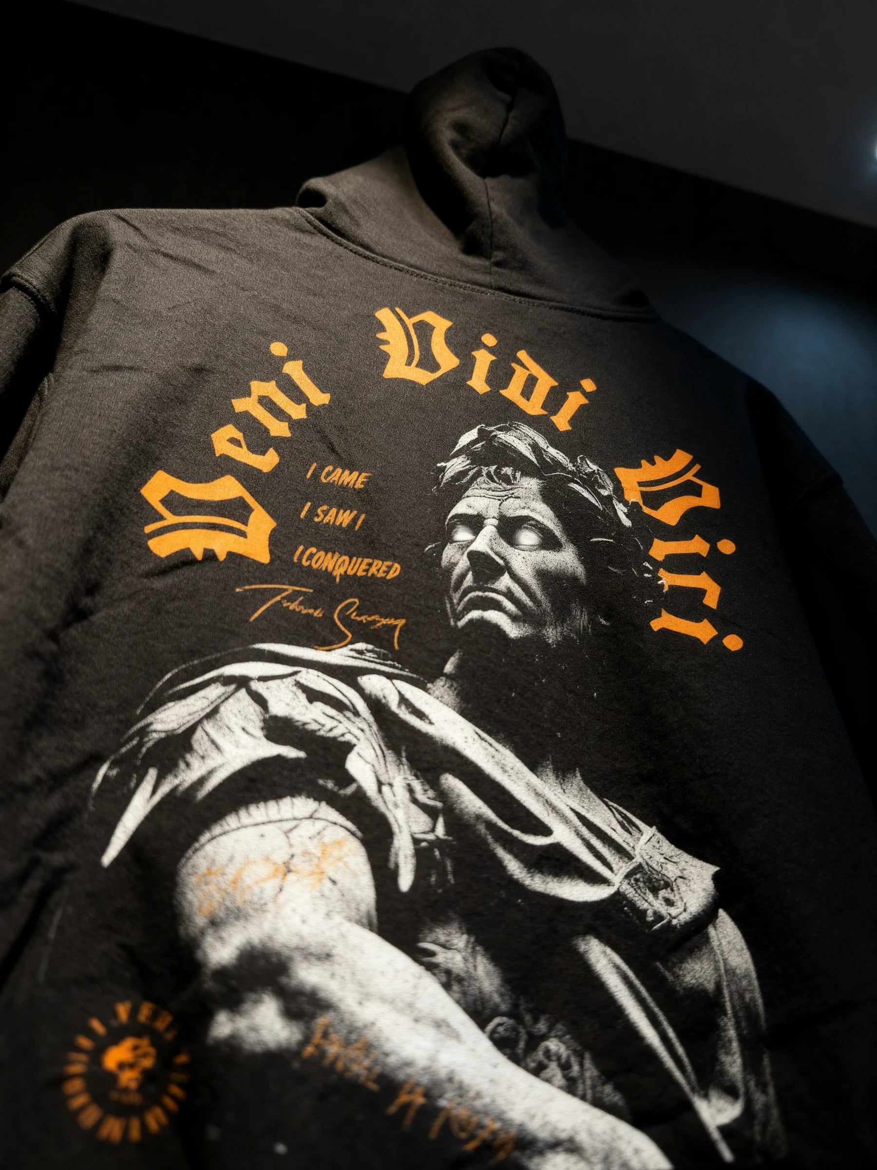 Veni Vidi Vici gym hoodie front – Julius Caesar roman emperor graphic, men's black graphic hoodie. Warface Athletics.