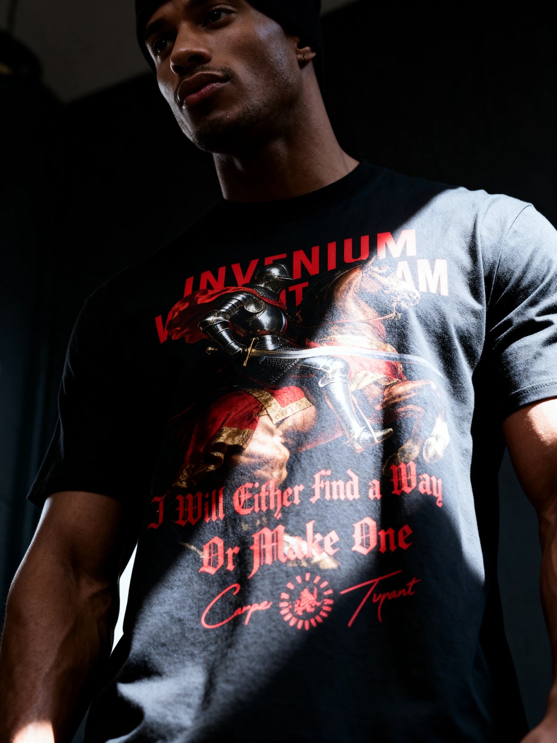 Invenium Viam Aut Faciam heavyweight gym shirt – men's medieval knight graphic tee, streetwear lifestyle. Warface Athletics.